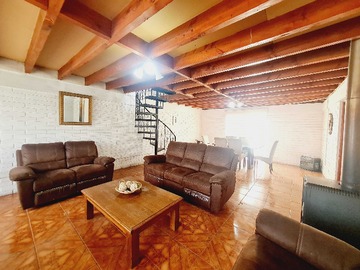 Casa en venta en Casa en Venta Rebajada (69796), La Florida - 3 dormitorios, 2 baños