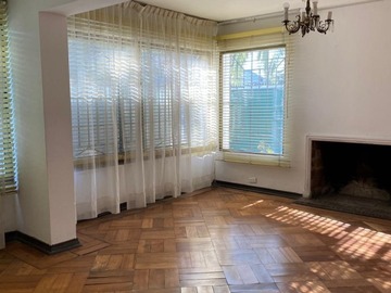 Casa en venta en Camilo henríquez, Curicó - 4 dormitorios, 2 baños