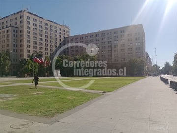 Terreno en venta en Metro la moneda, Santiago