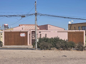 Casa en venta en En Calama - 4 dormitorios, 4 baños