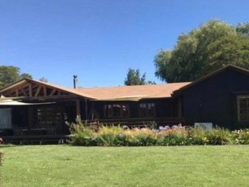 Parcela en arriendo mensual en Yacal, Curicó - 4 dormitorios, 3 baños