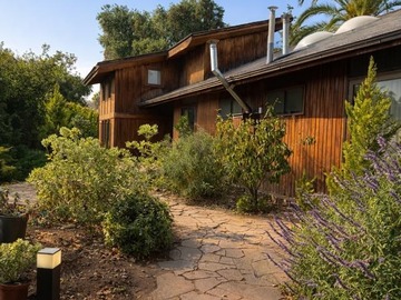Casa en venta en Bocaccio con Chesterton, Las Condes - 3 dormitorios, 2 baños