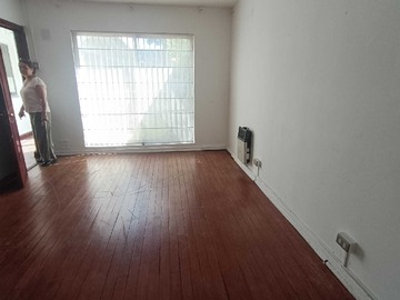 Oficina en arriendo mensual en Amplia Vivienda Ideal para Familias Grandes (154371), Temuco - 7 dormitorios, 3 baños