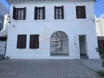 Oficina en arriendo mensual en Oficina Comercial - 10 Estacionamientos (171708), Providencia - 6 baños