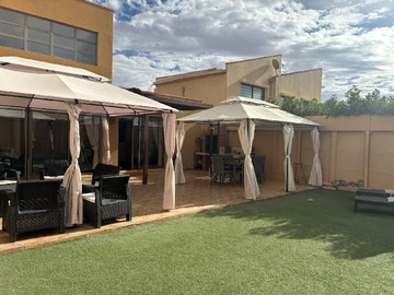 Casa en venta en Venta Hermosa Casa - Villa Atacama - 5 dormitorios, 5 baños