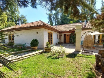 Parcela en venta en Camino Orilla del Río. Paradero 9, Pirque - 8 dormitorios, 4 baños
