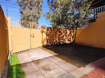 Casa en venta en Lo marcoleta 361 a pasos lider marcoleta, Quilicura - 2 dormitorios, 2 baños