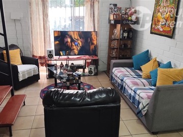 Casa en venta en Los Pehuenes / Alcaldesa Elisa Alvarez/ av Colo Colo, Quilicura - 2 dormitorios, 1 baño