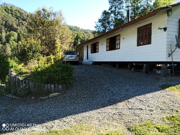 Casa en venta en camino internacional km. 30, Pucón - 4 dormitorios, 2 baños