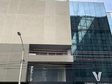 Local Comercial en arriendo mensual en L.Comercial de 145 M2 en Galería Vanguardia (69258), Temuco - 1 baño