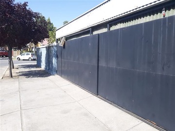 Sitio en venta en Las Luciernagas / Eliacer Parada, La Reina