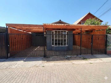 Casa en venta en Gran Casa Villa La Araucaria 4D + 2B (155833), La Cisterna - 4 dormitorios, 2 baños