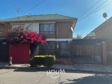 Casa en venta en Carmenère, Quilicura - 4 dormitorios, 3 baños