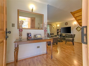 Casa en venta en Punta Teatinos, Puente Alto - 3 dormitorios, 2 baños