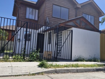 Casa en venta en Acogedora casa de 2 pisos. Villaseca, Buin - 3 dormitorios, 2 baños