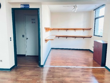 Oficina en arriendo mensual en Espacio Ideal para Tu Negocio (155910), Santiago - 2 baños