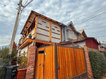Casa en venta en Casas viejas, Puente Alto - 2 dormitorios, 1 baño