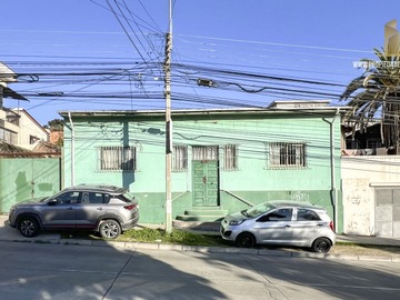 Casa en venta en Avenida Placeres 540, Valparaíso - 5 dormitorios, 2 baños