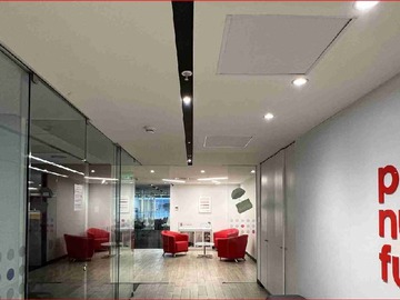 Oficina en arriendo mensual en Arrienda Oficina Metro Moneda 650 M2 UF 241 Santiago.