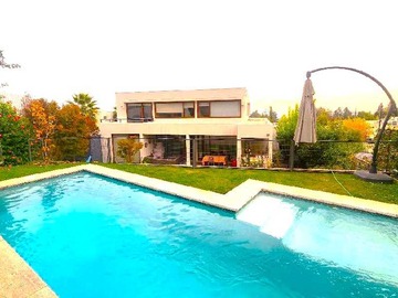 Casa en venta en Amplia Casa Mediterranea Diseño Moderno (164139), La Reina - 5 dormitorios, 4 baños