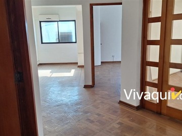 Oficina en venta en Metro Bellas Artes ( L5), Santiago - 6 dormitorios, 2 baños