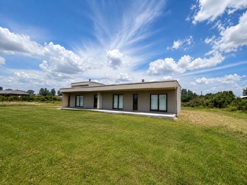 Casa en venta en Curicó, Curicó - 3 dormitorios, 3 baños