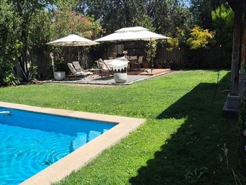 Casa en venta en Avda sergio reiss 11000 piedra roja, Colina - 4 dormitorios, 4 baños