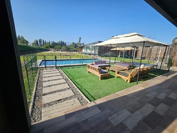 Casa en arriendo mensual en Av. Hernán Prieto, Pirque, Pirque - 4 dormitorios, 5 baños