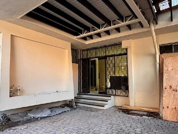 Casa en arriendo mensual en Moderna y Luminosa, Casa Uso Comercial (178698), Las Condes - 12 dormitorios, 14 baños