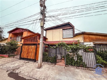 Casa en venta en metro Elisa correa, Puente Alto - 3 dormitorios, 2 baños