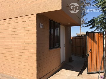 Casa en venta en Maria Gonzalez Arrue /Buin, Buin - 3 dormitorios, 2 baños