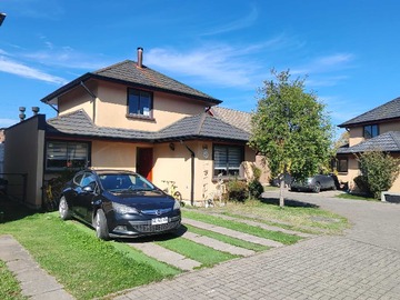 Casa en venta en venta casa 3D 2B 2E San pedro del Valle (96647), San Pedro de la Paz - 3 dormitorios, 2 baños