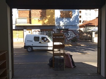 Arriendo Mensual / Local Comercial / Providencia