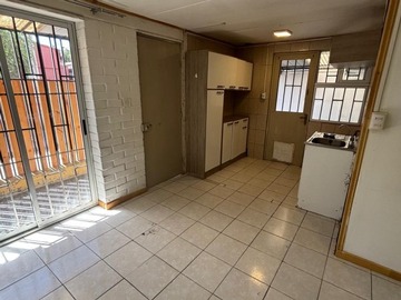Casa en arriendo mensual en Entre calles pasaje los halcones y anatasio pardo vega, Buin - 3 dormitorios, 1 baño