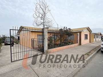 Casa en venta en Casa con amplio terreno en av. Argentina las compañias, La Serena - 6 dormitorios, 3 baños