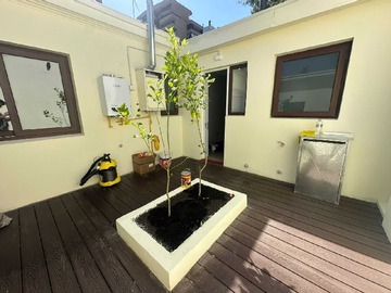 Casa en arriendo mensual en Casa Arriendo Luminosa y remodelada !! (144429), Las Condes - 3 dormitorios, 4 baños