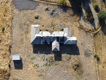 Casa en venta en Km 7 camino a Cato en Sector Camino del Agua, Chillán - 6 dormitorios, 5 baños
