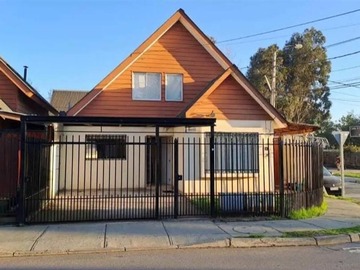 Casa en venta en Hacienda las rastras, Talca - 4 dormitorios, 2 baños