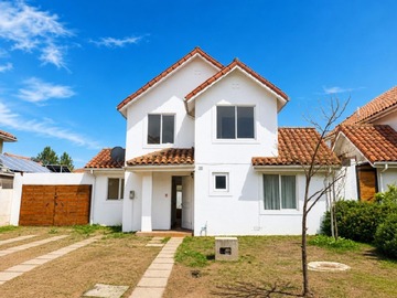 Casa en venta en Condominio las olas, Padre Hurtado - 4 dormitorios, 3 baños