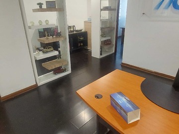 Oficina en venta en Plena av las condes - 2 privs/1 baño/1 bod (172681), Las Condes - 2 dormitorios, 1 baño