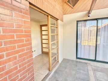 Casa en venta en Detras del tottus, Machalí - 4 dormitorios, 3 baños