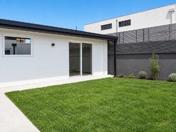 Casa en venta en Sector Cristóbal Colón, Las Condes, Las Condes - 3 dormitorios, 3 baños