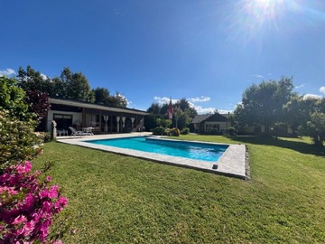 Casa en arriendo mensual en Villarrica, Villarrica - 3 dormitorios, 2 baños