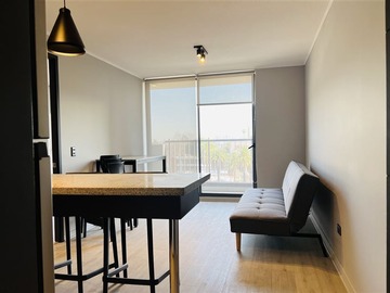 Departamento en arriendo mensual en Santo Domingo a dos cuadras del metro Quinta Normal, Santiago - 1 dormitorio, 1 baño