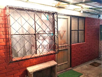 Casa en venta en Circunvalación Sur, Lo Barnechea - 2 dormitorios, 1 baño