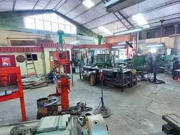 Terreno Industrial en venta en Bodega, galpon, oficinas y casa (176191), Estación Central - 3 baños
