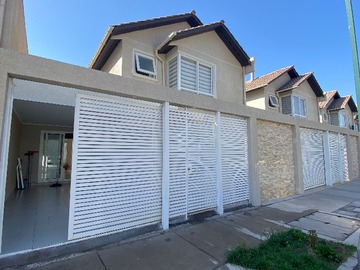 Casa en venta en Se vende casa 2 pisos con amplia terraza (176087), Maipú - 3 dormitorios, 3 baños