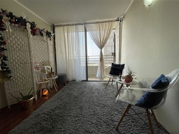 Departamento en venta en Carmen / Santa Isabel, Santiago - 2 dormitorios, 1 baño