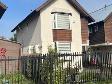 Casa en venta en Hermosa Casa Altos del Maipo 4 (99305), Temuco - 3 dormitorios, 3 baños