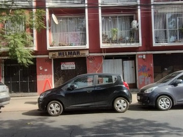 Local Comercial en arriendo mensual en Arturo prat cerca a victoria y a pedir lagos barrio fraklin, Santiago - 1 baño